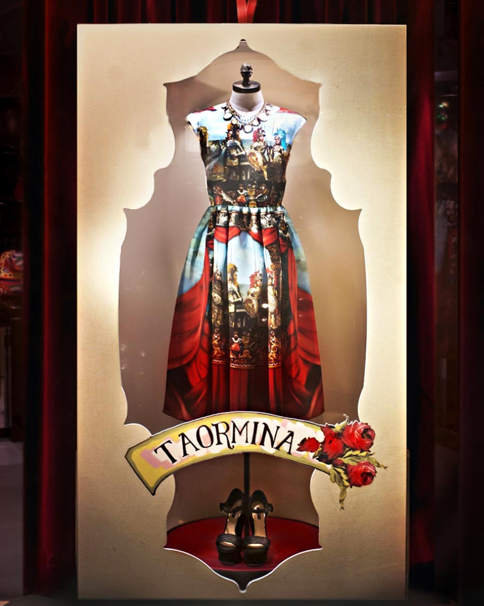 Kitchen_Stories_DolceGabbana_design_creative_concept_window_campaign_art_direction_dolls_01