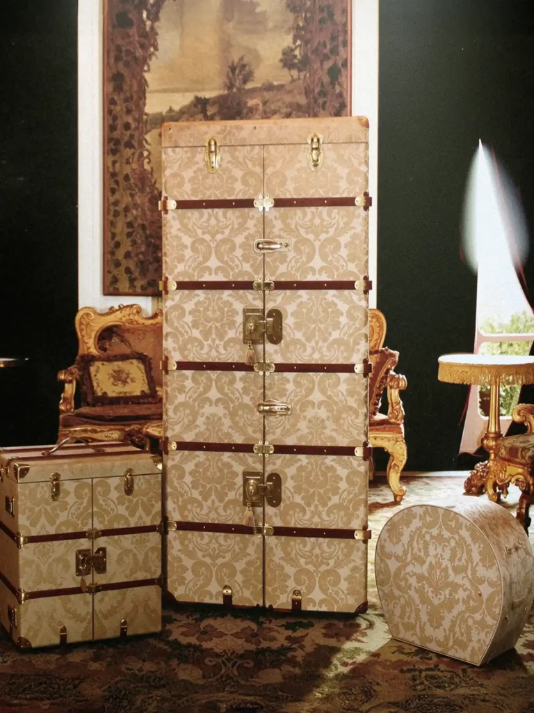 Kitchen-stories-dolce-gabbana-in-viaggio-con-altamoda-trunk-design