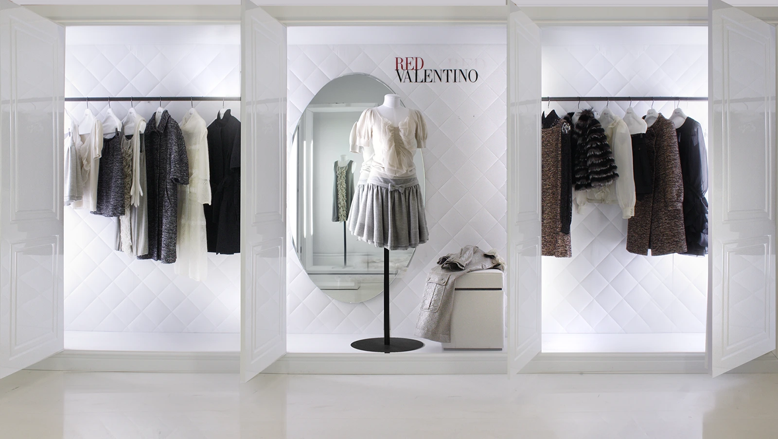 Kitchen-stories-red-valentino-store-concept-A-WHITE-FAIRYTALE