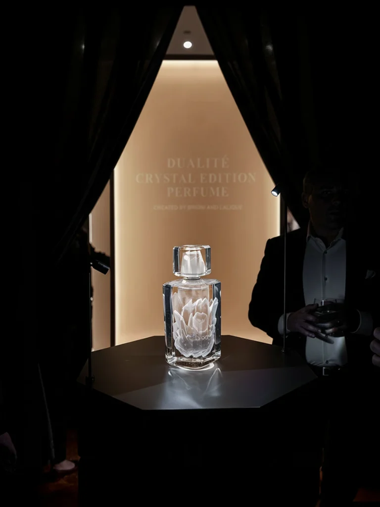 Kitchen_Stories_Brioni_-lalique-Dualitè-crystal-limited-edition-f