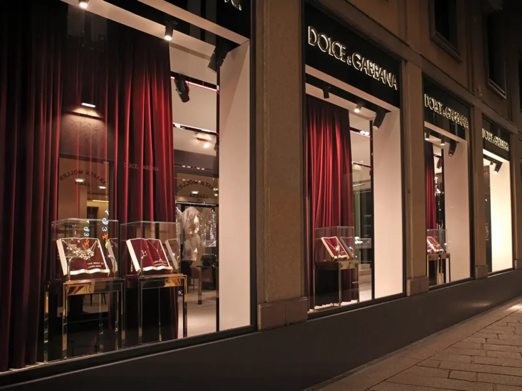 kitchen-stories-dolce-gabbana-jewels-poem window-creative-concept